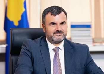 Qelaj flet për rastin e dërgimit të shkarkimit të Dakës në Gjykatën Kushtëtuese