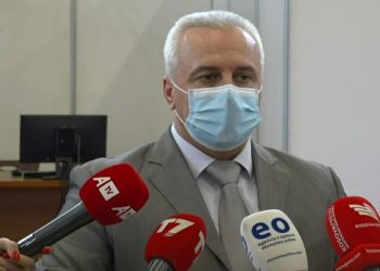 Bardhi: Nga dita e parë janë vaksinuar mbi 100 mijë persona