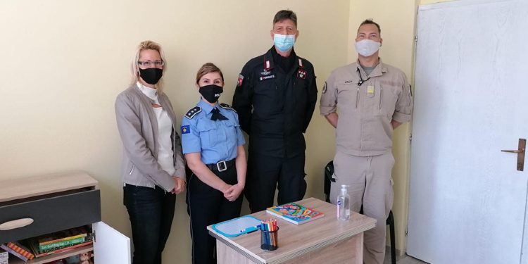 Përurohet dhoma “miqësore” në objektin e Policisë në Skenderaj