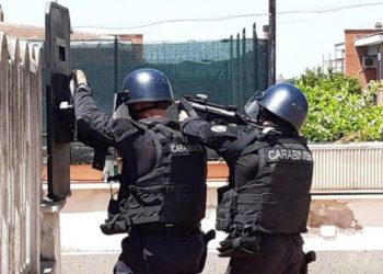 Tragjedi në Romë, 35-vjeçari vret 3 familjarë dhe veten