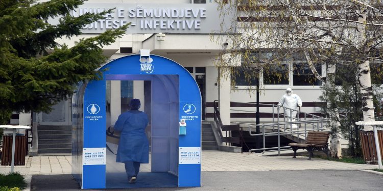 SHSKUK: 81 pacientë janë nën asistim të oksigjeno-terapisë