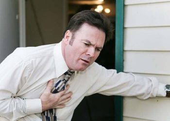 Mos i injoroni, këto shenja tregojnë se keni mpiksje gjaku