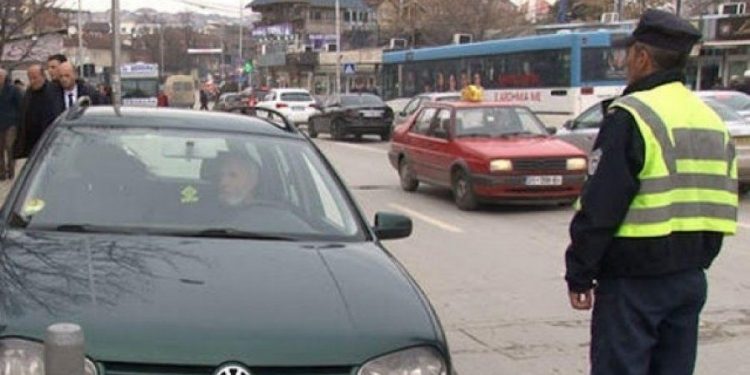 Tahiri: Taksitë ilegale vijnë me leje të komunave të tjera