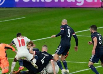 Mbyllet pa gola ndeshja mes Anglisë dhe Skocisë