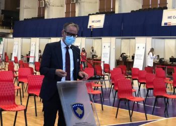 Vitia fton qytetarët të vaksinohen: Mos hezitoni, nuk do të marrim vaksina nga Kina apo Rusia