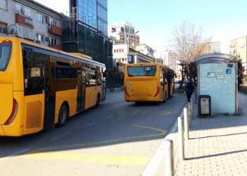 Prishtinasi e bën për spital konduktorin e autobusit
