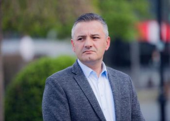 Jashari ua bën me dije Serbisë dhe Rusisë: Në Skenderaj i keni dyert e mbyllura