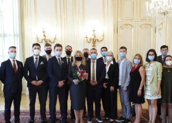 Donjet Bislimi takon presidenten sllovake Çaputova, diskuton me të për çështjet rinore në Kosovë