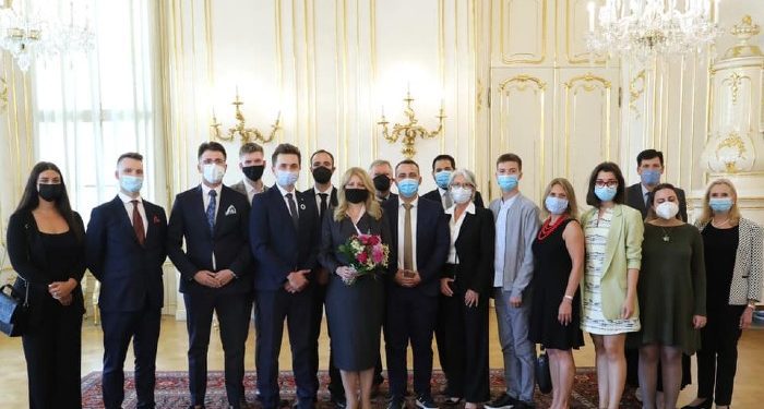 Donjet Bislimi takon presidenten sllovake Çaputova, diskuton me të për çështjet rinore në Kosovë