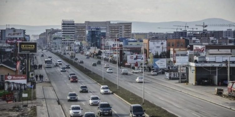 Arrestohen 6 persona në Fushë Kosovë, u përfshinë në rrahje mes vete