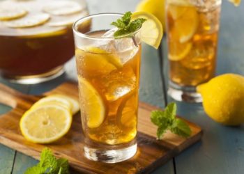 Që të qëndroni të hidratuar në ditët e nxehta, ja çfarë duhet konsumuar