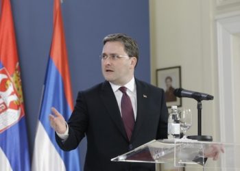 Selakoviqi vazhdon fushatën për mosnjohen e Kosovës