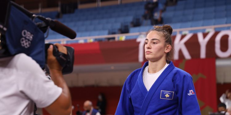 Nora Gjakova i sjellë Kosovës medaljen e 2-të të Artë nga Tokio2020
