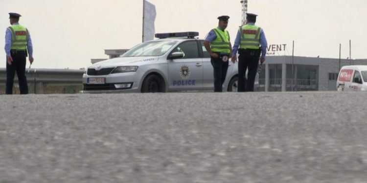 Policia e Kosovës shpërndan fletushka sensibilizimi