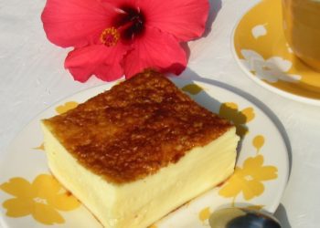 Ëmbëlsirë e lehtë misri me qumësht