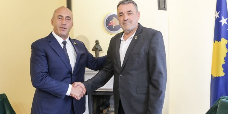 AAK prezanton Hasan Ismajlin si kandidat për Fushë Kosovën