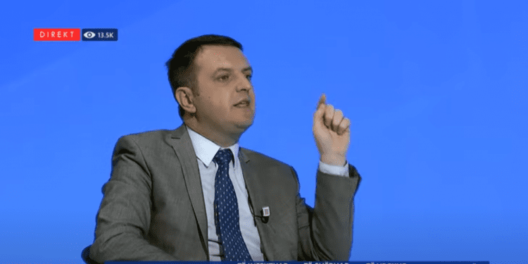 Selimi – Kurtit: Nga shpata u ngrite, nga shpata do të biesh!