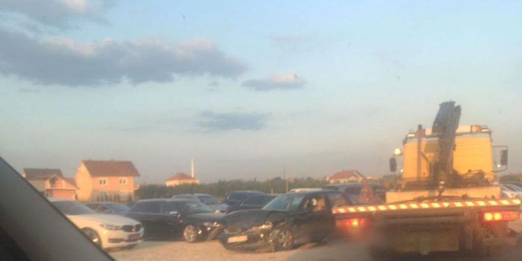 Aksident në Radavc, një person humbë jetën dhe 7 të tjerë mbesin të lënduar