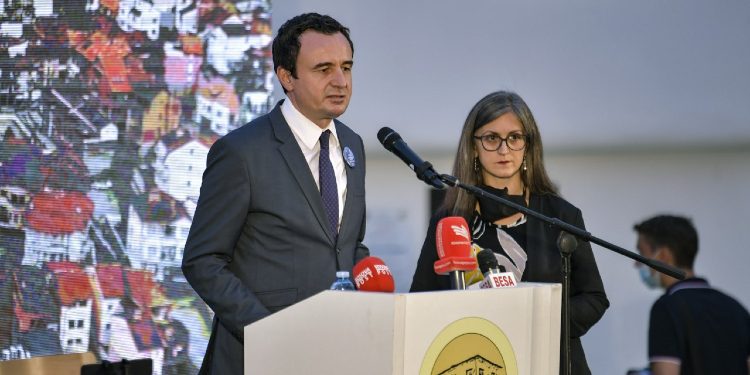 Kurti “Invest in Prizren”: Qeveria jonë është partnere me bizneset që punojnë ndershëm