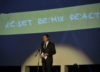 Kurti në ceremoninë përmbyllëse të Dokufest, ndau çmimin për filmin në garën kombëtare