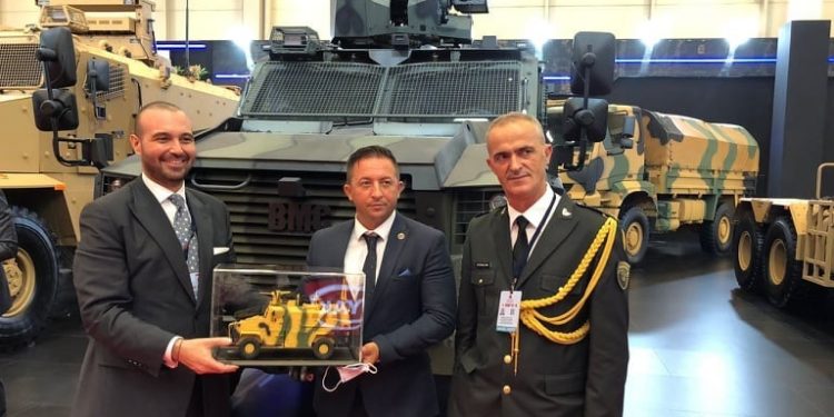 Mehaj prezanton automjetet e blinduara që do të vijnë për FSK-në