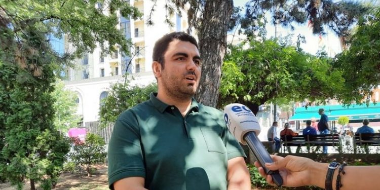 Ahmeti: Afganët nuk do të ndikojnë në ekonomi, kosto e tyre mbulohet nga Amerika