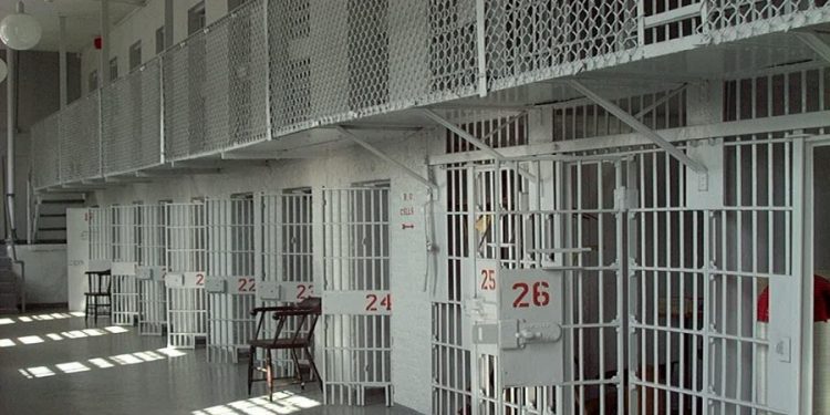 Vdes i burgosuri rrugës për në spital, jep detaje Shërbimi Korrektues