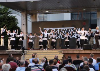 Mbahet nata finale e Festivalit “Eshkë e ndezur mbi Shkëlzen” në Deçan