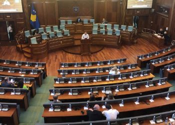 Në seancën e 100 ditëshit të Qeverisë, mungojnë Kryeministri, ministra e deputetë