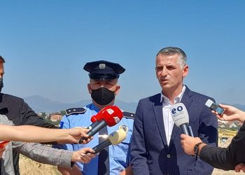 Durmishi: 37% e rrugëve në punim nuk kanë sinjalistikë, do të merren masa ndaj kompanive
