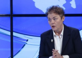 Melihate Termkolli: Lexoj libra por jo sa Albini