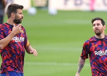 Pique i sigurt se Messi do të nënshkruajë kontratë të re me Barcelonën: Jemi duke pritur