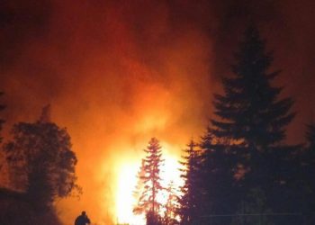 Gjendje alarmante nga zjarret në Rrafshin e Dukagjinit