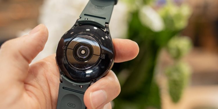 Ora e re nga Samsung mund të llogarisë yndyrën në trup