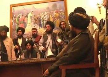 Talebanët mbajnë konferencën e parë për media!