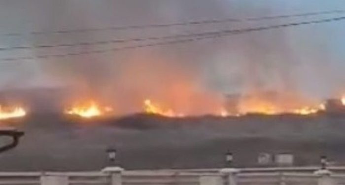 Zjarr në disa fshatra të Fushë Kosovës