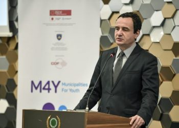 Kurti merr pjesë në lansimin e projektit “Komunat për të rinjtë”