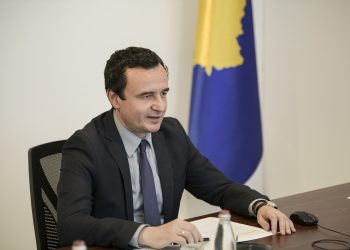 Kurti i’u bënë thirrje qytetarëve që të aplikojnë në konkurset publike