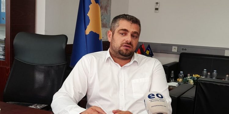 Andin Hoti largohet nga PDK-ja