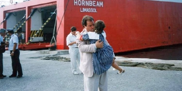 Rudina Hajdari përkujton të atin në 23 vjetorin e vrasjes së tij