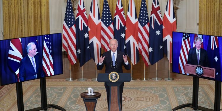 Britania, SHBA dhe Australia me pakt të përbashkët kundër Kinës