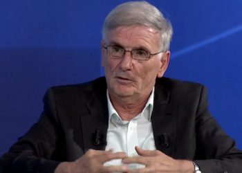 Buxhovi: S’është kiamet që shteti të prekë ndonjëherë liritë qytetare, duhet të vaksinohemi