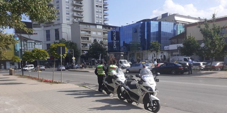 2.520 gjoba në 24 orë për thyerje të ligjit anti-Covid