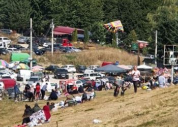 Policia kontrollon vizitorët për maska edhe në Prevallë