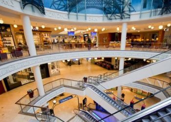 Qeveria e Kosovës e bën obligative vërtetimin e vaksinimit në qendrat tregtare