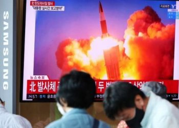 Koreja e Veriut dhe ajo e Jugut testojnë raketa balistike