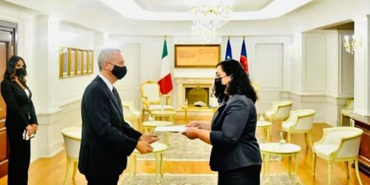 Presidentja Osmani pranoi letrat kredenciale nga ambasadori i Italisë në Kosovë