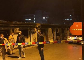 Tragjedia në Spitalin e Tetovës, gazetari: Në Gusht spitalit iu dëmtuan tubat e oksigjenit