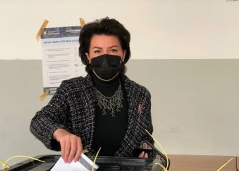 Jahjaga: Unë votova për Prishtinën që e dua, voto edhe ti!