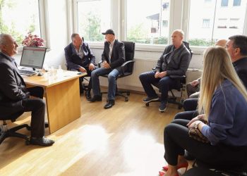 Ramosaj takon punëtorët e Entit për Punësim: Do të jem në krahun e juaj